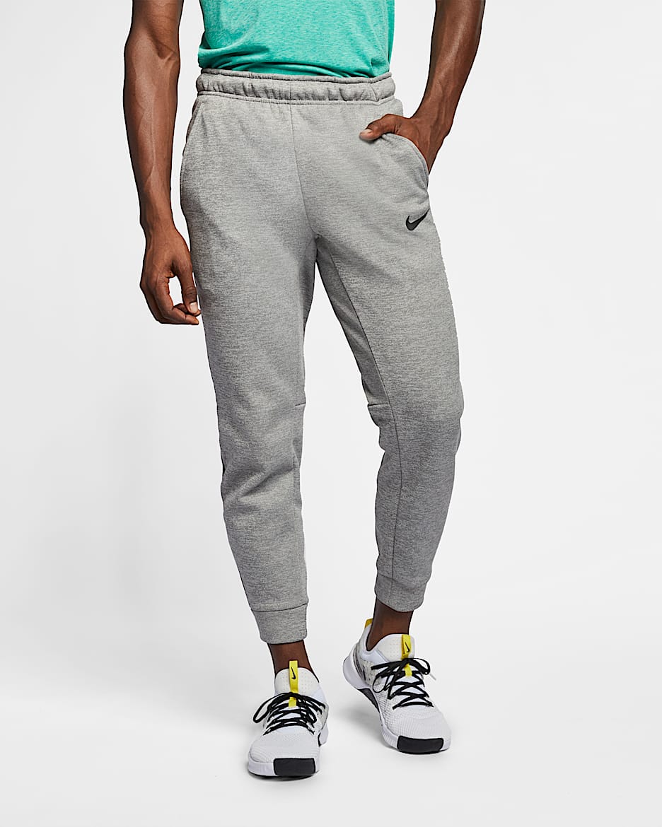 NIKE ナイキ　Therma-FIT グラフィック トレーニング パンツ セール】ナイキ Therma-FIT グラフィック トレーニング パンツ
